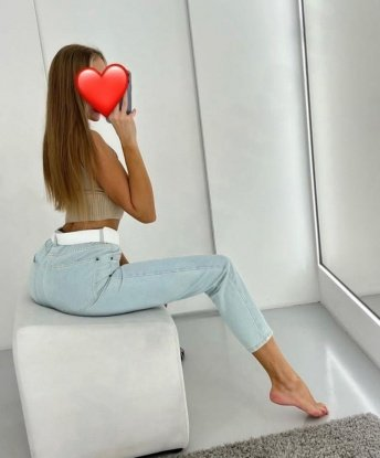 😘💋
У меня есть большой опыт и я готова удовлетворить все твои желания. Независимо от того, что ты ищешь - ласки, массаж или более активное времяпровождение, я обладаю всеми навыками и способностями, чтобы позаботиться о тебе. ✨💕
Мои фото полностью соответствуют действительности, и я всегда выгляжу также привлекательно и соблазнительно, как на них. У меня только положительные отзывы от моих предыдущих клиентов, и я горжусь своей репутацией. Ты останешься доволен! 😉🔥
Я живу в Москве и готова принять тебя всегда - днем или ночью. Позволь мне стать твоей фантазией, твоим удовольствием и твоим источником наслаждения. Сделай свою жизнь ярче, встретившись со мной. С нетерпением жду нашей встречи! 🌹✨🔥 Василиса